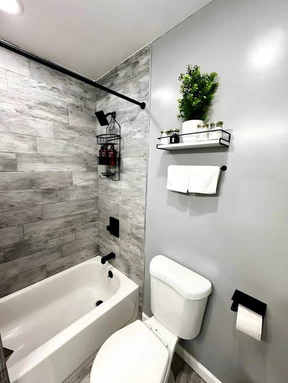 Sleeps 8, Stylish Home, Great Access NYC & EWR