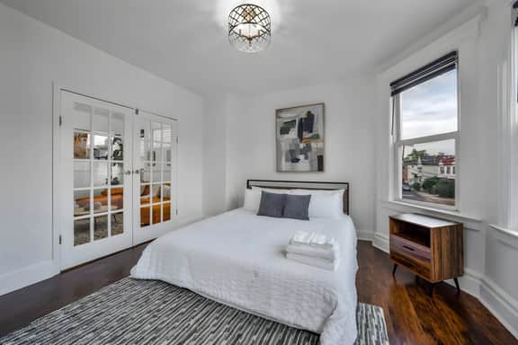 Bright 3BR Home in NYC, Near Downtown & NYC, EWR